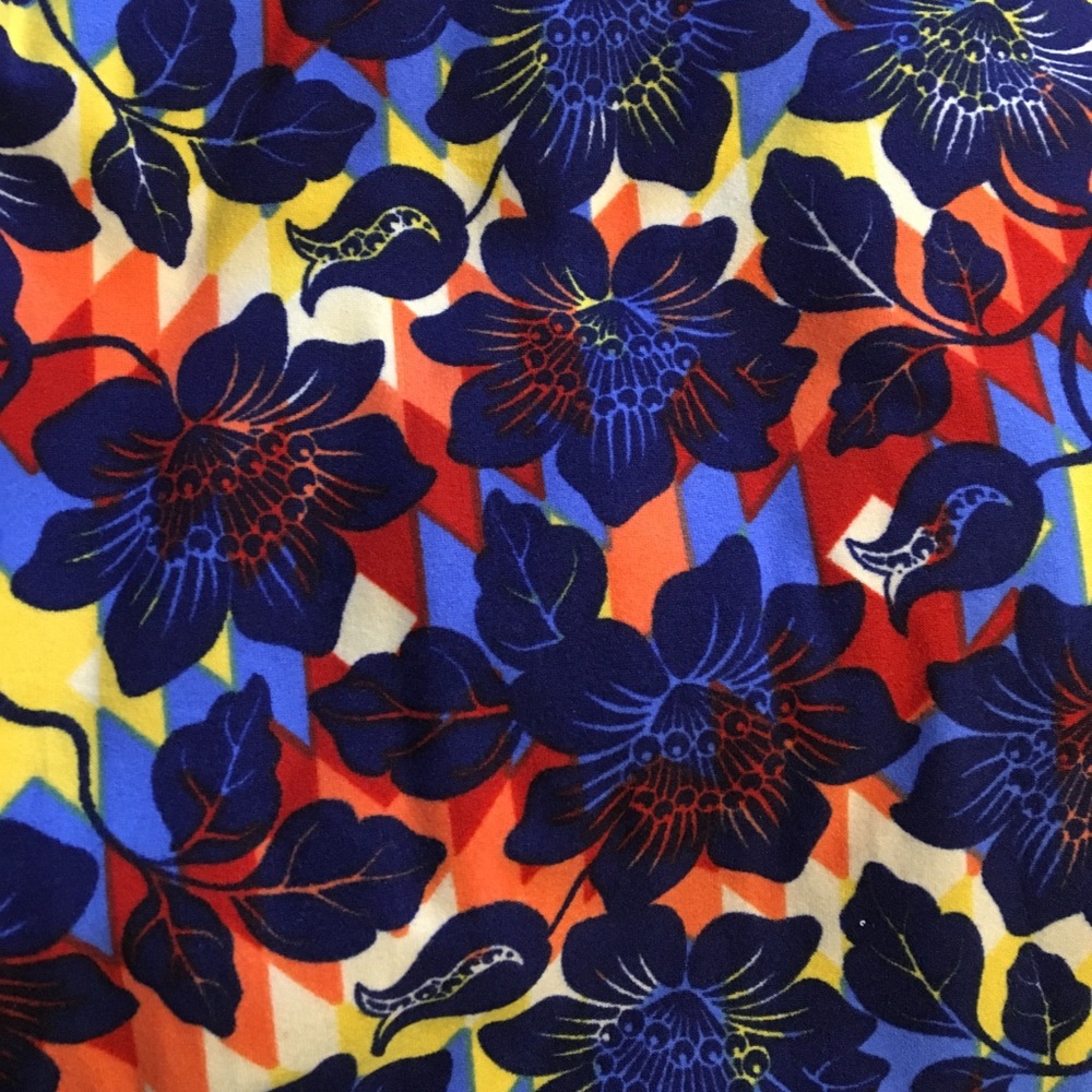 New TC Lularoe Leggings! Perfect for Spring!